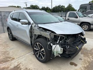 2019 Nissan Rogue SL - Exterior Front Right Corner Image